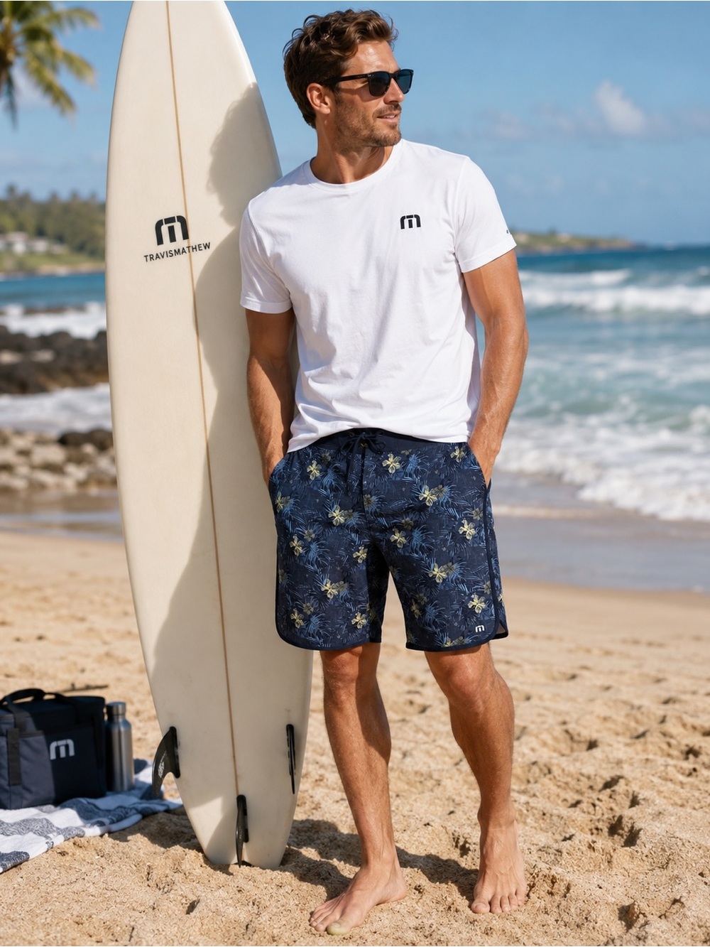 TravisMathew Becan Ruins Scalloped Board Shorts
Men’s Size 38 • EUC